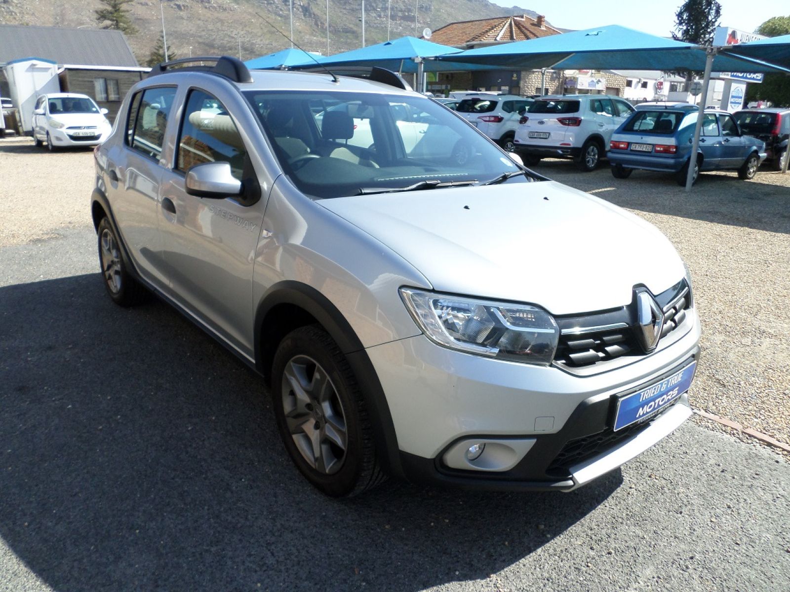 RENAULT SANDERO 2019