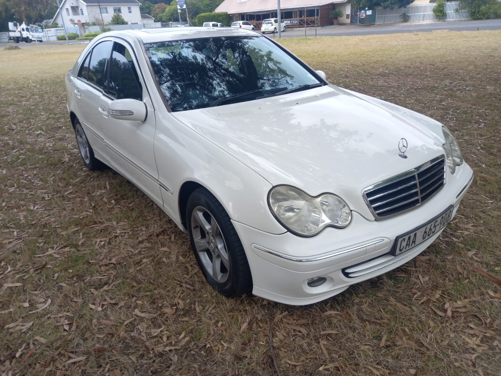 MERCEDES-BENZ C-CLASS SEDAN 2006