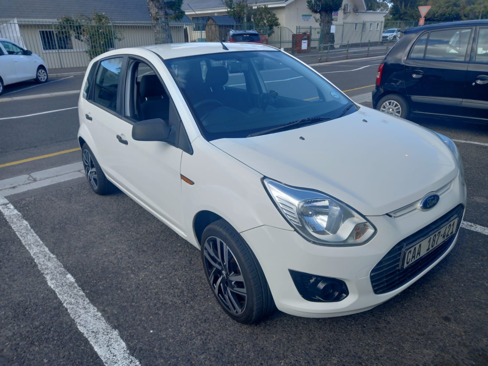 FORD FIGO 2014